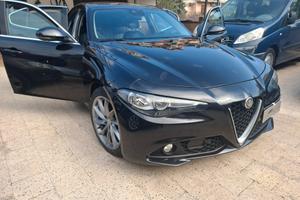 Alfa Romeo Giulia - 2.2 Eco Business Super 180 CV