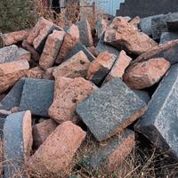 Basole antiche in pietra lavica