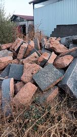 Basole antiche in pietra lavica