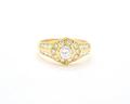 anello-oro-giallo-e-diamanti
