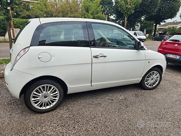 Lancia ypsilon 1.3 multijet diesel 