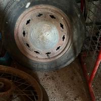 4  RUOTE GOMMATE + 9 RUOTE IN FERRO ANTICHE