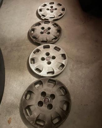4 copriruote borchie R13 Fiat panda 2' serie 169