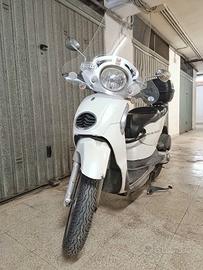 Aprilia Scarabeo 200 ie
