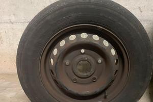 Gomme e cerchioni ford transit R15