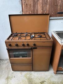 Cucina a Gas e cucina a legna