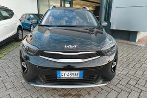 Kia Stonic 1.2 MPI Urban soli 2700km
