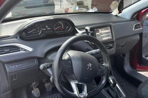 Peugeot 208 HDI 2012