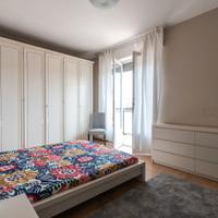 Ampia stanza in zona bicocca