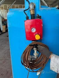 Cisterna acqua con pompa e regolatore pressione