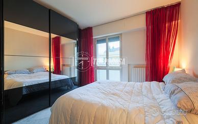 AMPIO TRILOCALE CON TERRAZZO E GARAGE