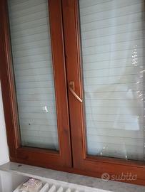 FINESTRE CON VETRI TERMICI CERTIFICATI