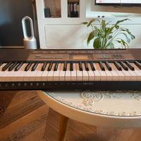 Casio pianola CTK2550