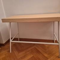 Scrivania ikea