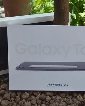 Samsung Galaxy Tab S10 FE 5G  256GB  + Tastiera