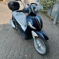 Beverly 300