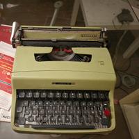 macchina da scrivere vintage 