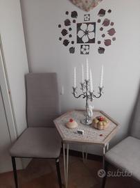 tavolino con 2 sedie 