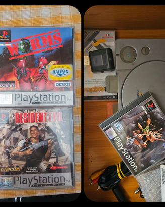 Playstation 1 + Resident evil 1 e altri giochi