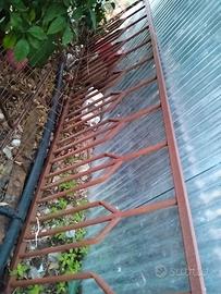 Mangiatoia per pecore e capre