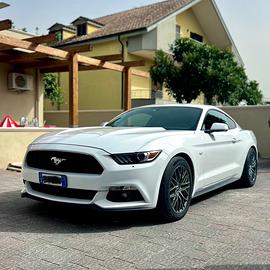 Ford Mustang 3.7 v6