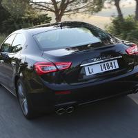 Portiere e cofanetto maserati ghibli