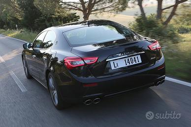 Portiere e cofanetto maserati ghibli