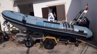 Gommone, motore e carrello