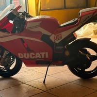 Ducati Desmosedici GP  Peg - Perego elettrica
