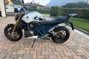 BMW R1200R SPORT (08/2018)