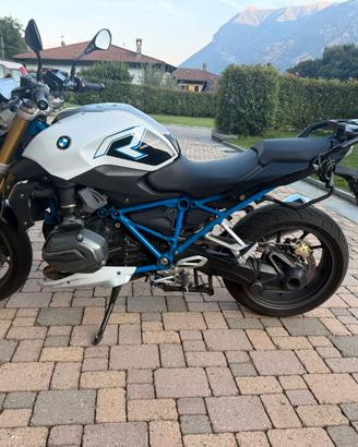 BMW R1200R SPORT (08/2018)