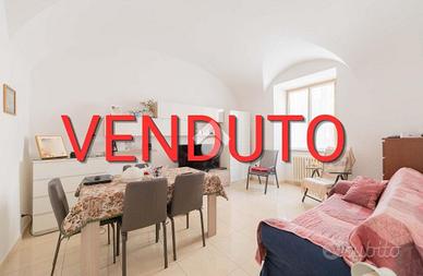 2 LOCALI A ROMA
