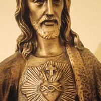 statua Cristo sacro cuore 