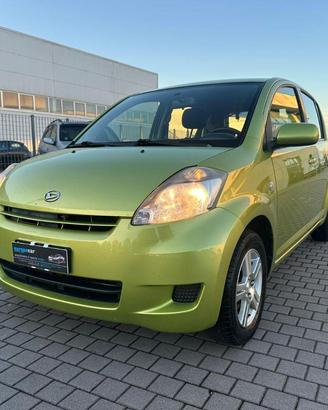 DAIHATSU - Sirion - 1.3i 16V 4WD CX
