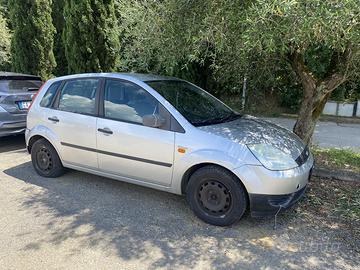 Ford Fiesta 1.4 TDCi Diesel 2002 - NON MARCIANTE