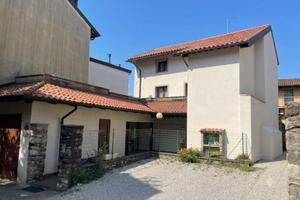 CASA INDIPENDENTE BICAMERE CON SOFFITTA E GARAG...