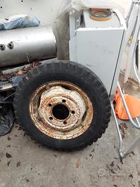 Ruota per jeep campagnola