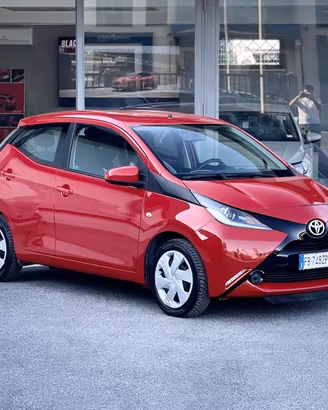 Toyota Aygo 5 Porte 1.0 Benzina 69CV E6 Neo - 2015