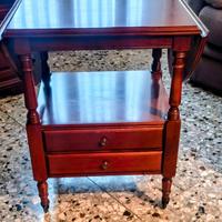 tavolino piccolo ciliegio massello e impialacciato