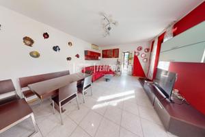 CIRIMIDO: porzione di casa su tre livelli con giar