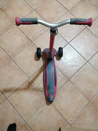 Monopattini per bambini e ragazzi .