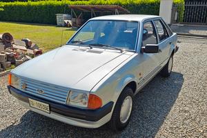 Ford escort 1.1 Laser
