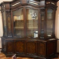 Mobile in legno in stile classico / neo-barocco