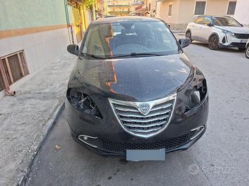 Lancia y no marciante solo ricambi