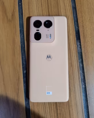 MOTOROLA EDGE 50 ULTRA 