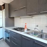 Cucina completa di elettrodomestici