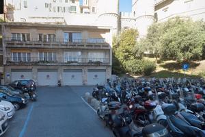 Posto auto e moto piazza dante