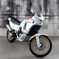 Honda Africa Twin 750 XRV