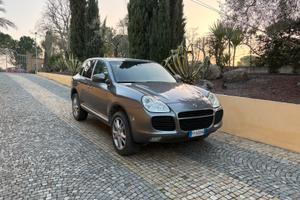 Porsche cayenne turbo