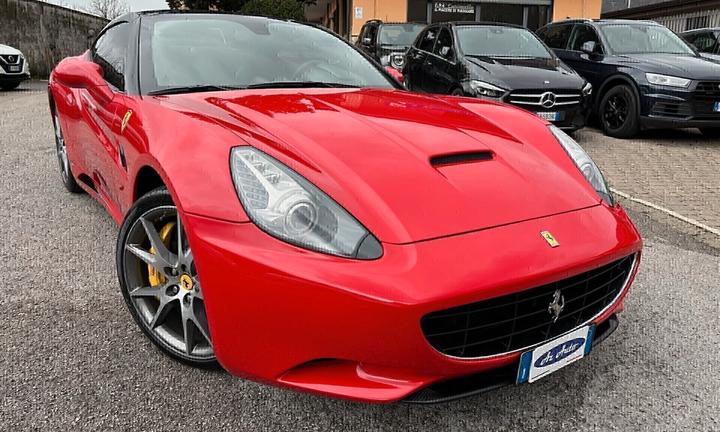 Ferrari California DCT 4.3 V8 460 CV
